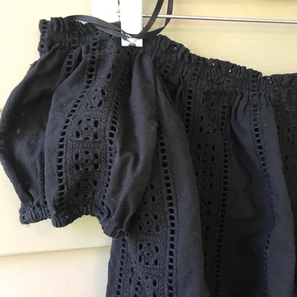 Forever 21 Puff Blouse- Black- M